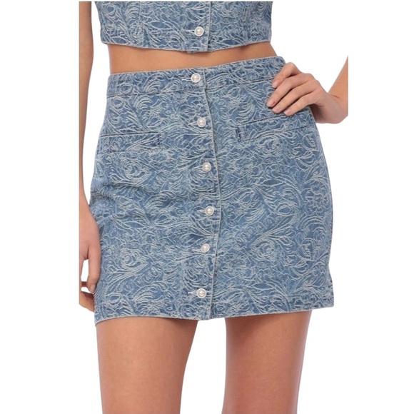 Avec Les Filles Blue Paisley Jacquard Button Front Miniskirt - Picture 4 of 10